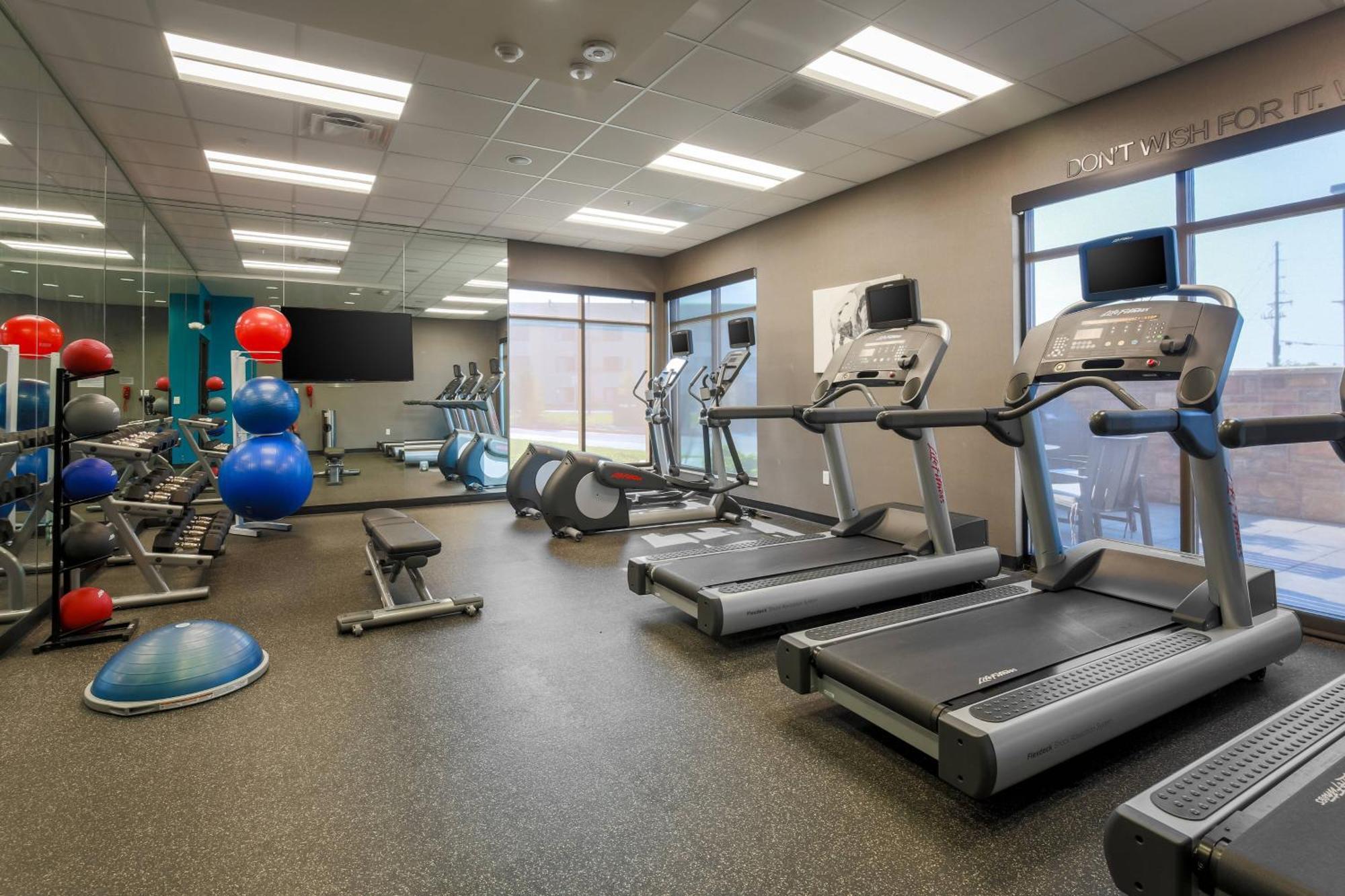 Fairfield Inn & Suites By Marriott Cheyenne Southwest/Downtown Area מראה חיצוני תמונה