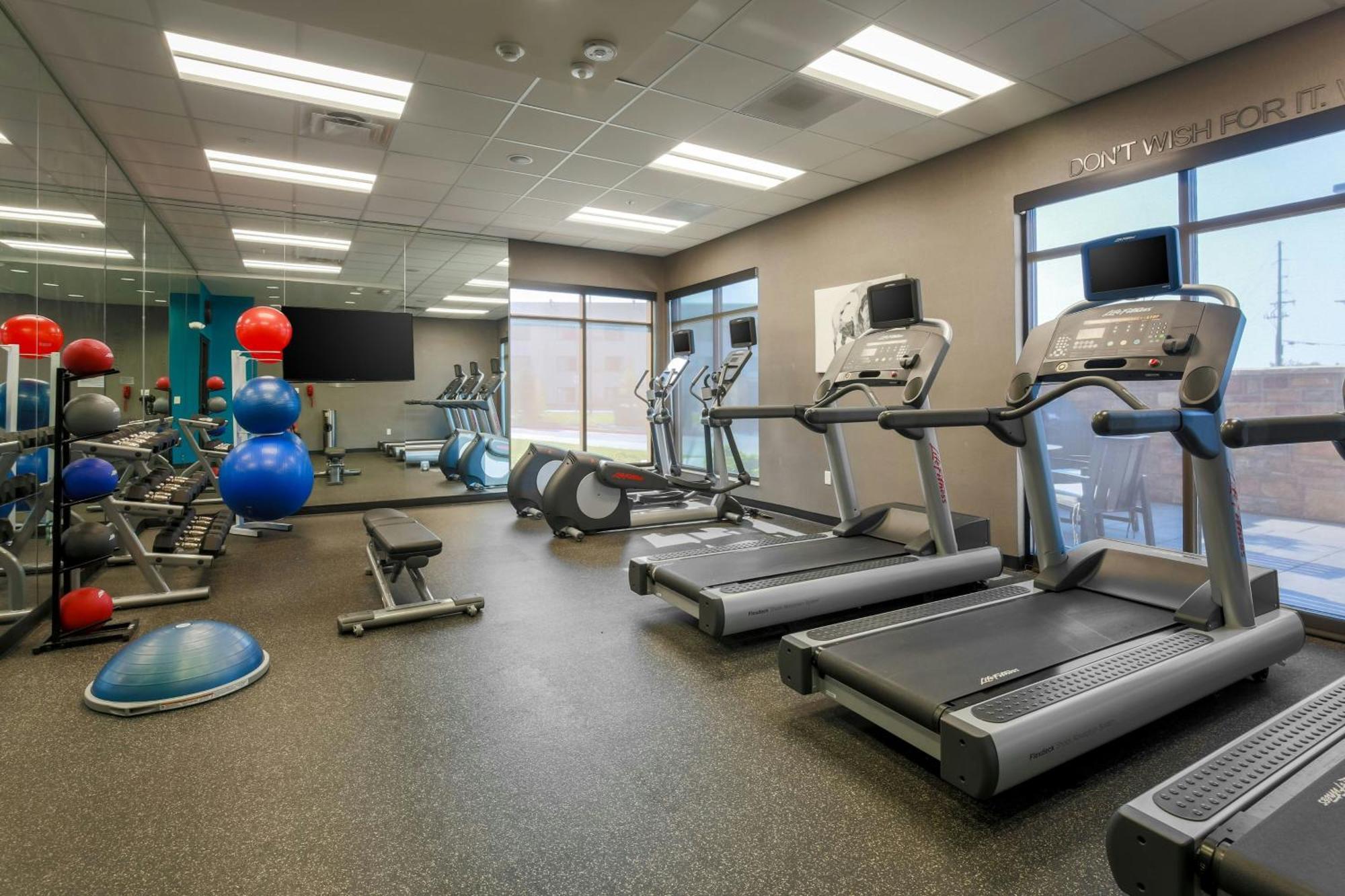 Fairfield Inn & Suites By Marriott Cheyenne Southwest/Downtown Area מראה חיצוני תמונה