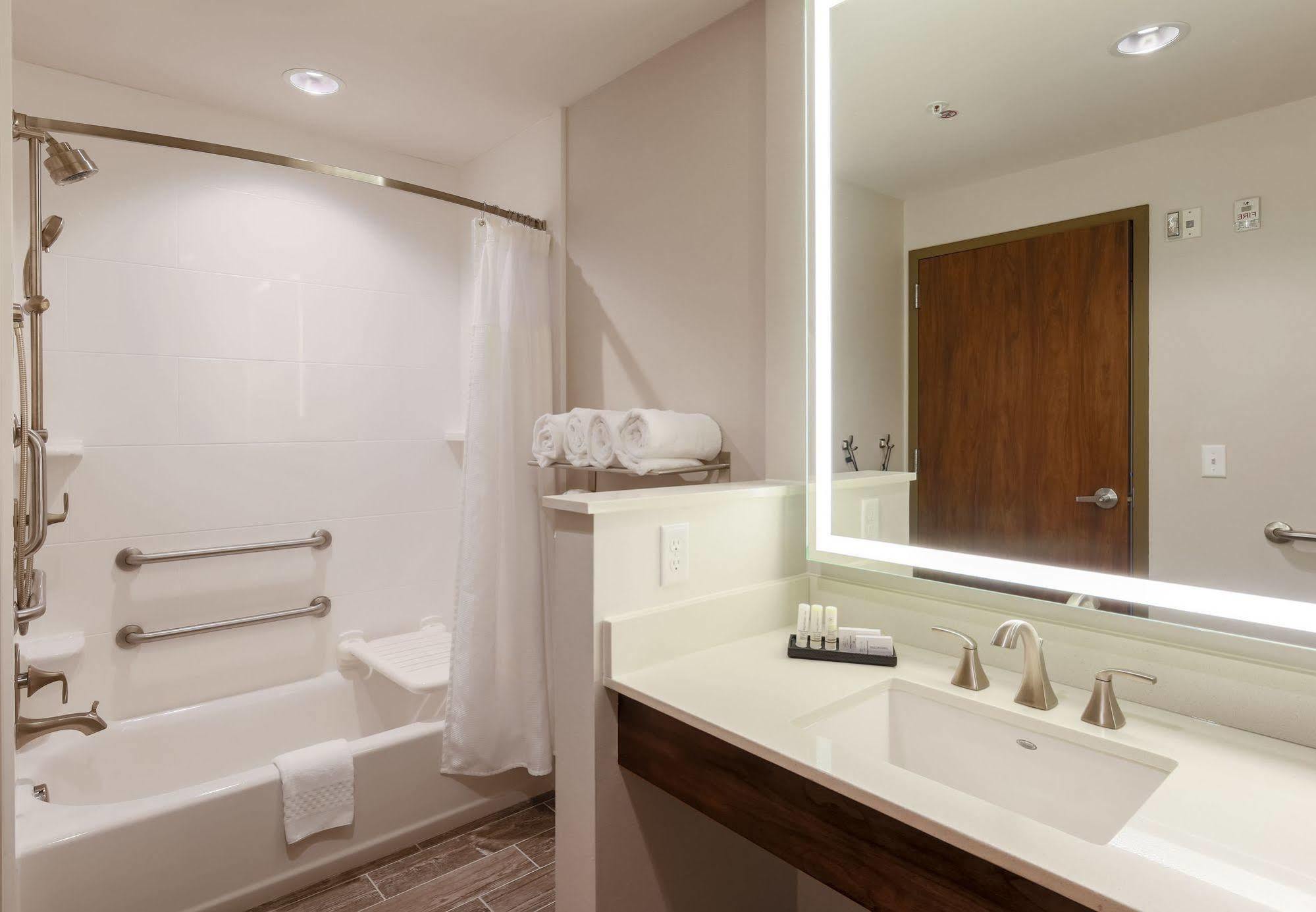 Fairfield Inn & Suites By Marriott Cheyenne Southwest/Downtown Area מראה חיצוני תמונה